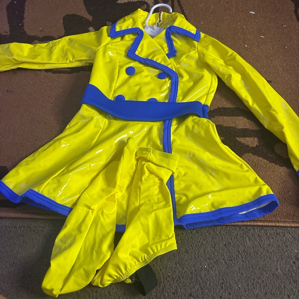 Yellow and Blue Dance Costume for Vibrant Performances